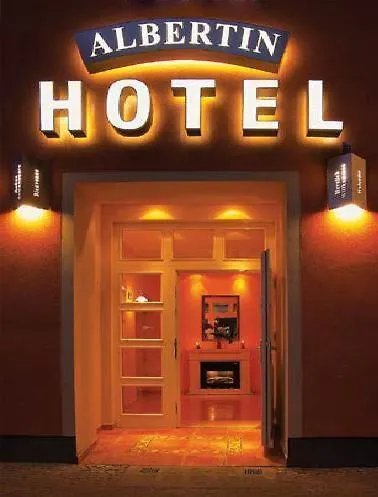 Hotel Albertin Берлин